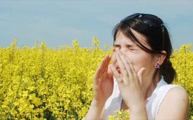 ta-10-xeirotera-lathi-se-sxesi-me-tis-allergies